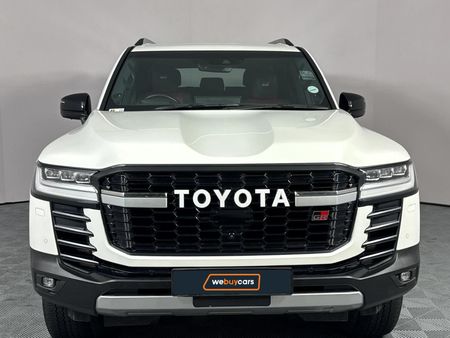 2023-Toyota-Land-Cruiser-300-V6-35-T-GR-S_16