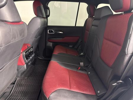 2023-Toyota-Land-Cruiser-300-V6-35-T-GR-S_3