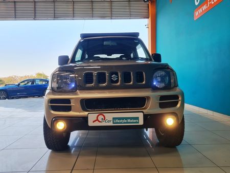 2009-Suzuki-Jimny-13_24