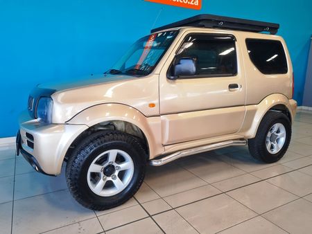 2009-Suzuki-Jimny-13_8