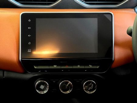 2026-Nissan-Magnite-10T-Acenta-Plus-Auto_4