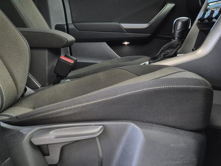 2021-Volkswagen-T-Roc-14-TSI-Design-Auto_14