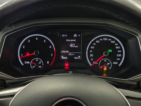 2021-Volkswagen-T-Roc-14-TSI-Design-Auto_15