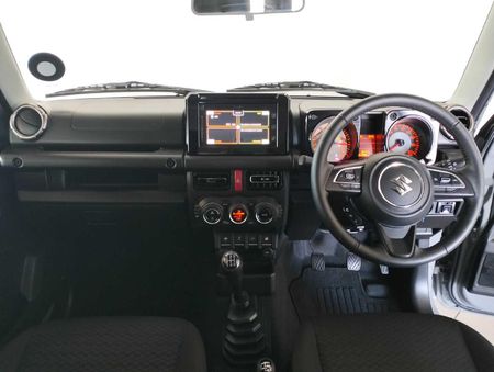 2021-Suzuki-Jimny-15-GLX_5