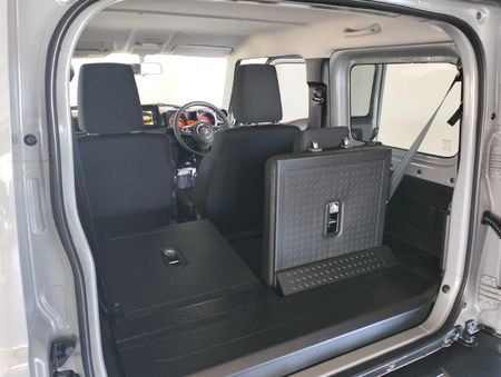 2021-Suzuki-Jimny-15-GLX_7