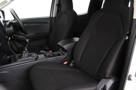 2023-Isuzu-D-Max-19-DDI-HR-L-Double-Cab_7
