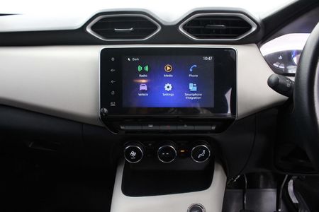 2021-Nissan-Magnite-10T-Acenta_8