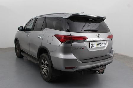 2019-Toyota-Fortuner-24-GD-6-Raised-Body_3