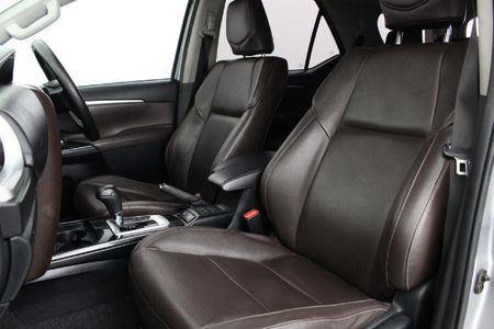 2019-Toyota-Fortuner-24-GD-6-Raised-Body_7