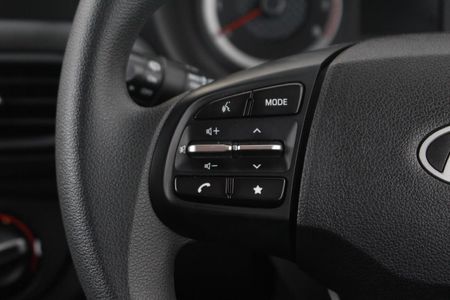 2024-Hyundai-Grand-i10-12-Motion-Auto_9