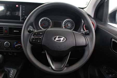 2024-Hyundai-Grand-i10-12-Motion-Auto_6