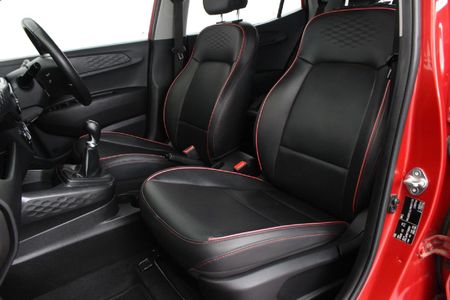 2023-Hyundai-Grand-i10-10-Fluid_7