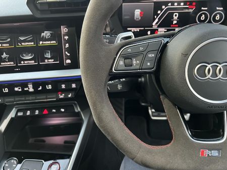 2024-Audi-RS3-Sportback-Quattro-Auto_9