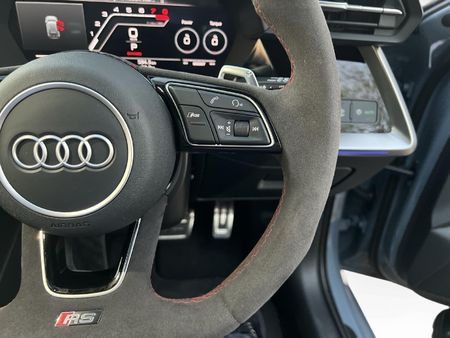 2024-Audi-RS3-Sportback-Quattro-Auto_10