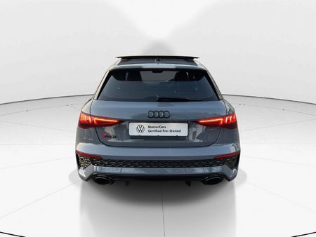 2024-Audi-RS3-Sportback-Quattro-Auto_6