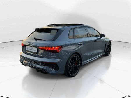 2024-Audi-RS3-Sportback-Quattro-Auto_7
