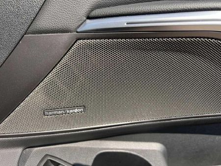 2020-BMW-3-Series-330is-Edition_12
