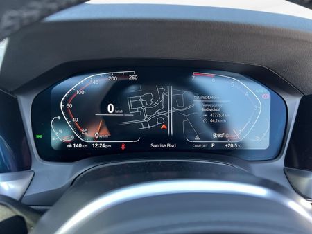 2020-BMW-3-Series-330is-Edition_19