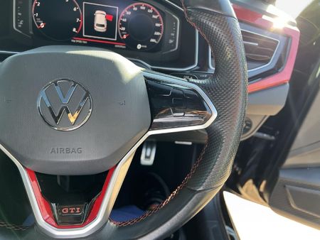 2023-Volkswagen-Polo-20-GTI-Auto-147kW_8