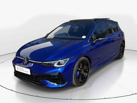 2023-Volkswagen-Golf-8-20-TSI-R-DSG_15