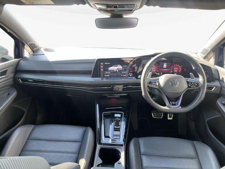 2023-Volkswagen-Golf-8-20-TSI-R-DSG_17