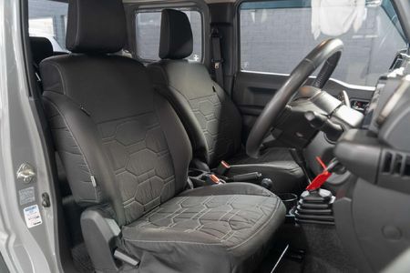 2023-Suzuki-Jimny-15-GLX_18