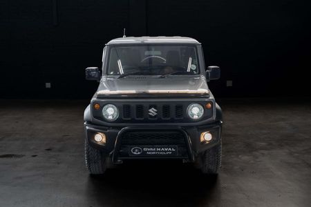 2023-Suzuki-Jimny-15-GLX_2