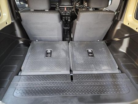 2022-Suzuki-Jimny-15-GL-Auto_11