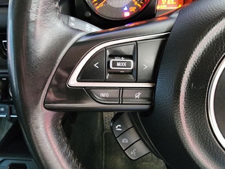 2022-Suzuki-Jimny-15-GL-Auto_17