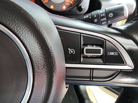 2022-Suzuki-Jimny-15-GL-Auto_18