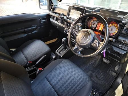 2022-Suzuki-Jimny-15-GL-Auto_8