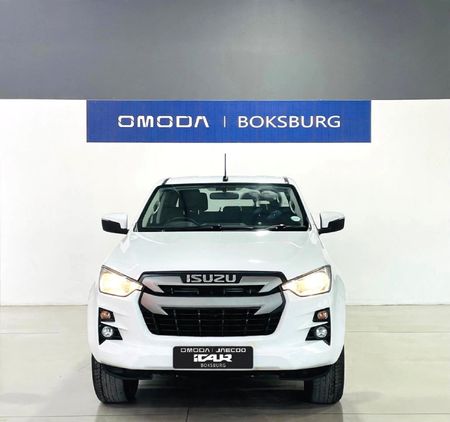2024-Isuzu-D-Max-19-DDI-HR-LS-Auto-Double-Cab_4