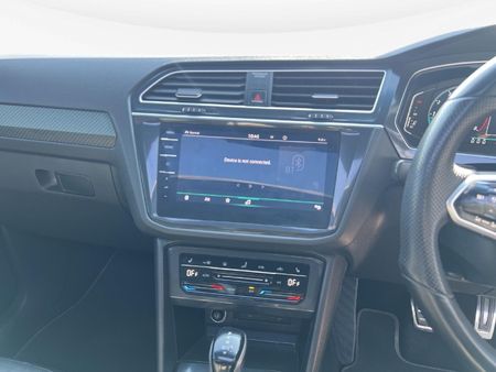 2023-Volkswagen-Tiguan-14TSI-R-Line_15