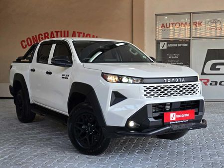2026-Toyota-Hilux-28-GD-6-RB-SRX-Auto-Double-Cab_12