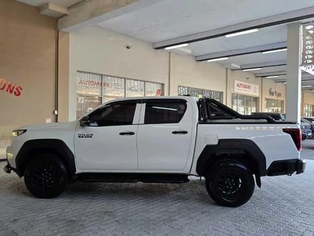 2026-Toyota-Hilux-28-GD-6-RB-SRX-Auto-Double-Cab_22