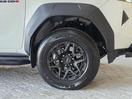 2026-Toyota-Hilux-28-GD-6-RB-SRX-Auto-Double-Cab_23