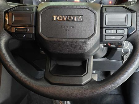2026-Toyota-Hilux-28-GD-6-RB-SRX-Auto-Double-Cab_24
