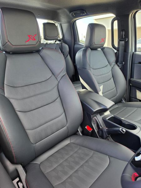 2026-Isuzu-D-Max-19-DDI-HR-X-Rider-Auto-Double-Cab_9