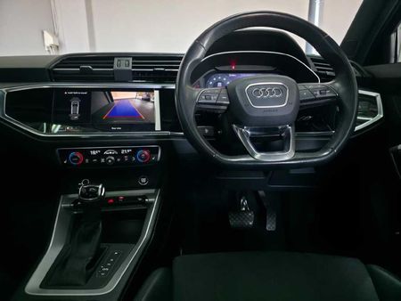 2024-Audi-Q3-Sportback-35TDI-Black-Edition_13