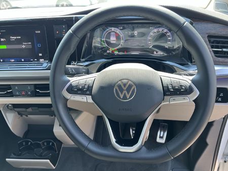 2026-Volkswagen-Caravelle-T61-20-BiTDI-Highline-Auto-4Motion-146kW_25