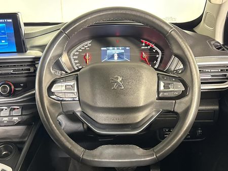 2023-Peugeot-Landtrek-19D-Allure-Double-Cab-Auto_11