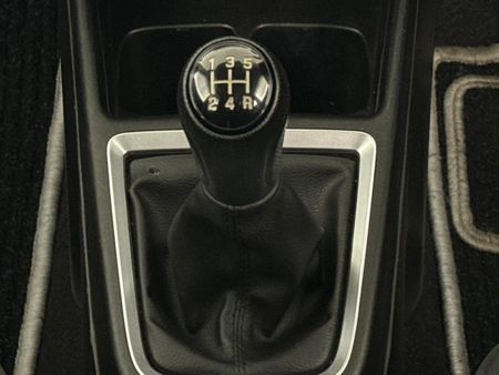 2023-Suzuki-Swift-12-GL_9