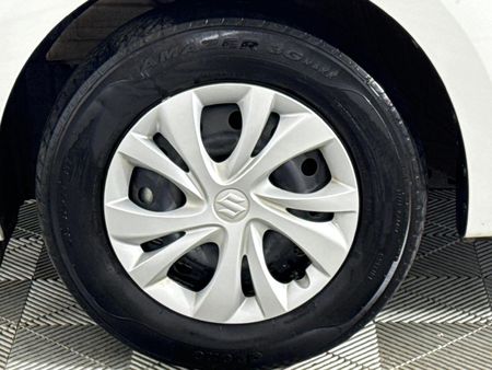 2023-Suzuki-Swift-12-GL_4