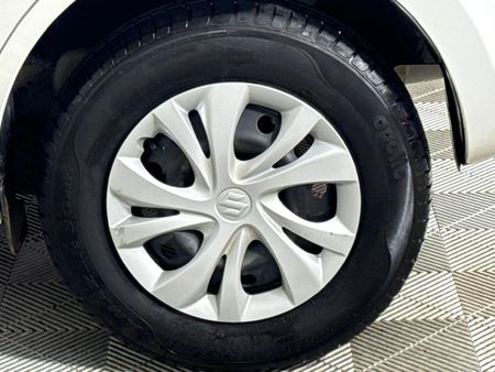2023-Suzuki-Swift-12-GL_6