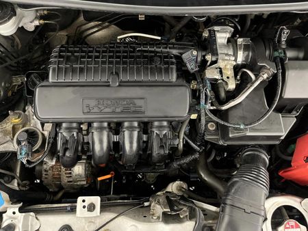 2017-Honda-Jazz-15-Elegance-Auto_13