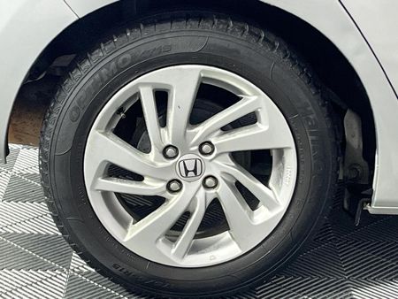 2017-Honda-Jazz-15-Elegance-Auto_7