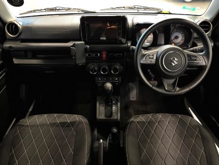 2023-Suzuki-Jimny-15-GLX-Auto_9