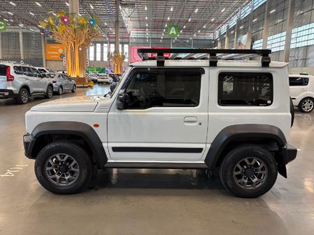 2023-Suzuki-Jimny-15-GLX-Auto_5