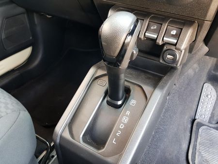 2024-Suzuki-Jimny-15-GLX-AllGrip-5-Door-Auto_10