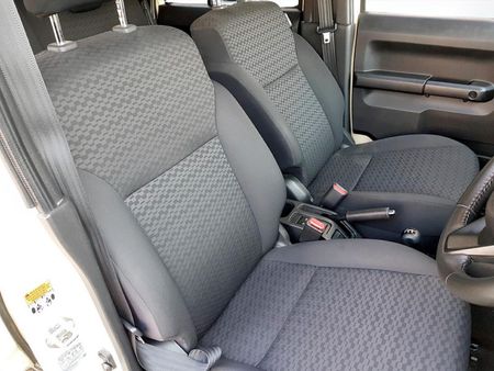 2024-Suzuki-Jimny-15-GLX-AllGrip-5-Door-Auto_13